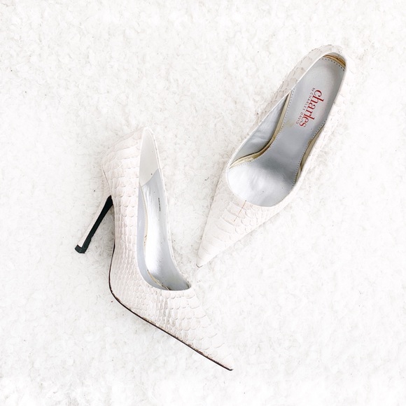 Charles David Shoes - Charles David White Alligator Pointed Pumps NWT